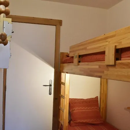 Cosy à 150m Des Pistes Et Proches Commerces - - Fr-1-180-51 Appartement Méribel