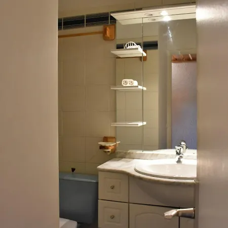 Appartement Cosy à 150m Des Pistes Et Proches Commerces - - Fr-1-180-51