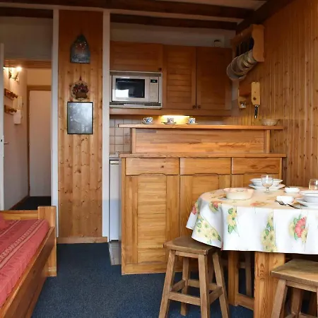 Cosy à 150m Des Pistes Et Proches Commerces - - Fr-1-180-51 Méribel